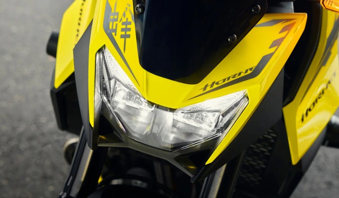 Striking Dual LED Headlights